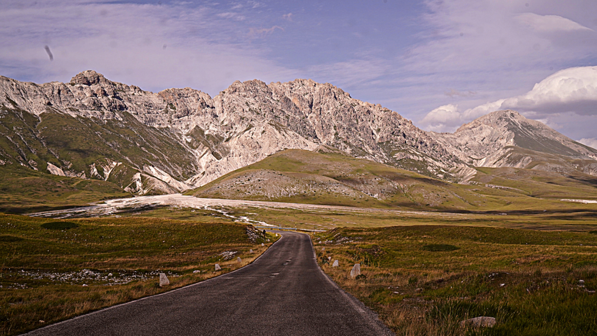 Voglia di ripartire? A meno di 200 km da Roma ad aspettarvi c’è Campo Imperatore